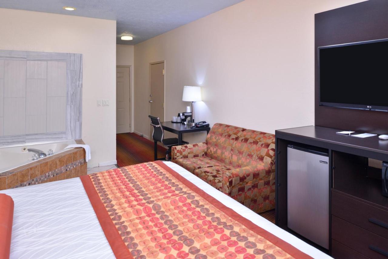 America'S Best Value Inn & Suites-Клинтон Экстерьер фото